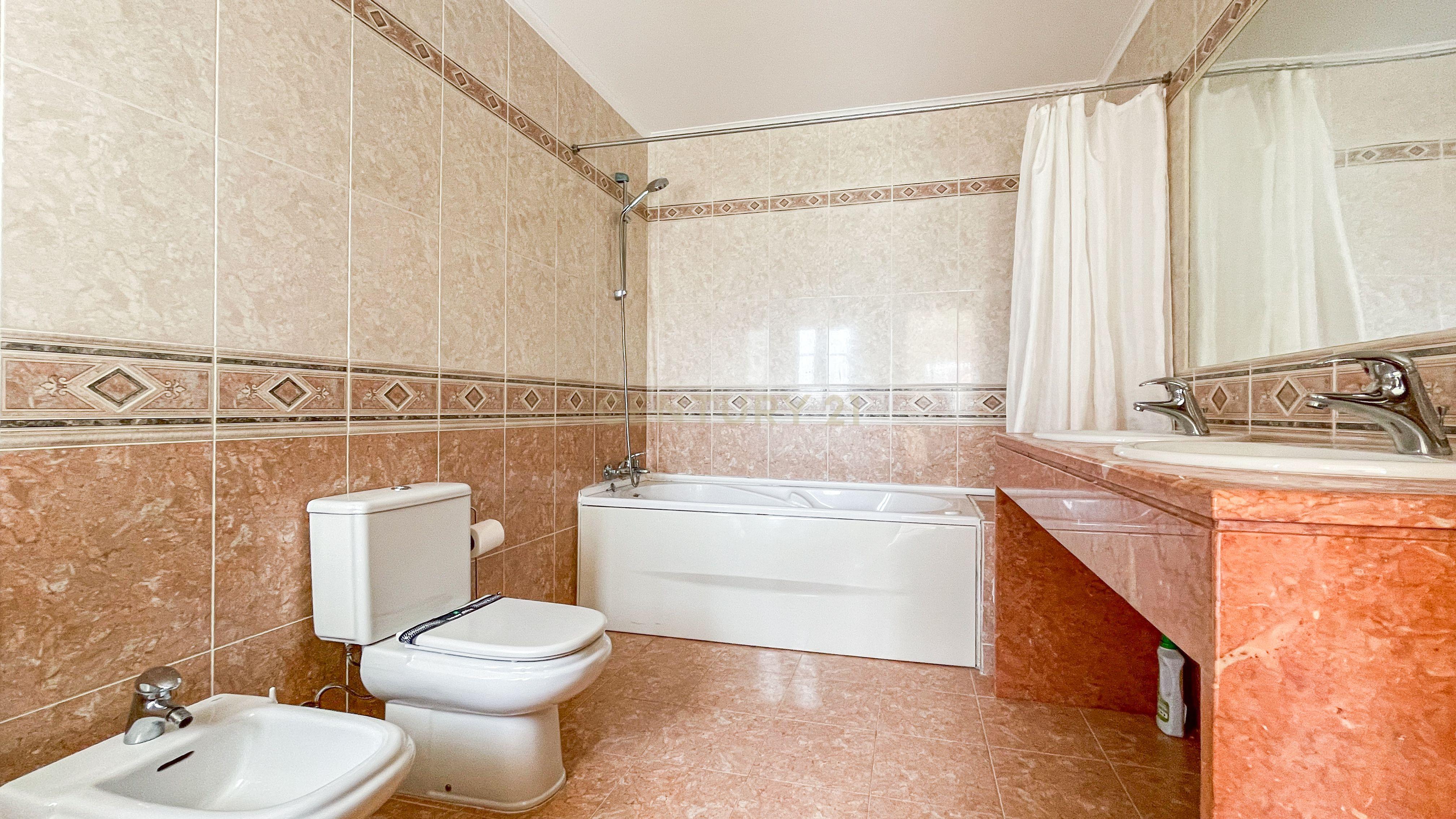 Apartamento T4 Duplex Quinta da Beloura - Image 22