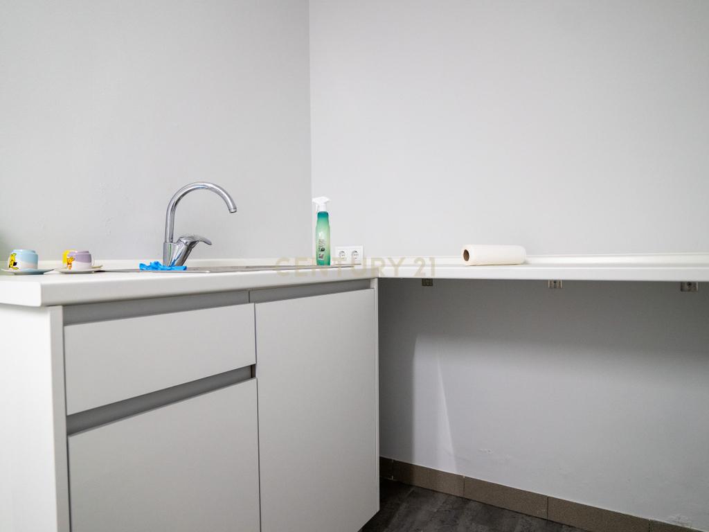 Escritório Mobilado para Arrendamento – Ramada, Odivelas | 92m² | 1.000€/mês - Image 25