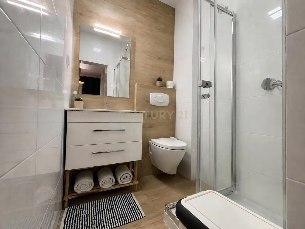 T3 Renovado em Mem Martins, Sintra - Image 25