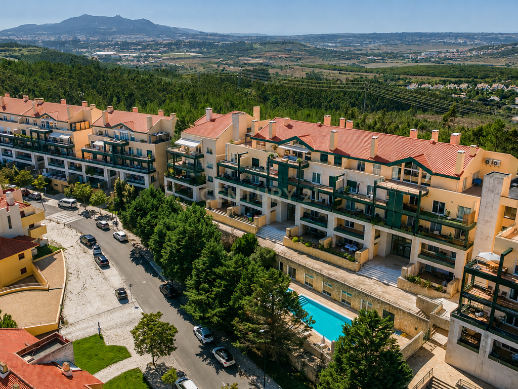 Penthouse duplex T3 remodelada com vista panorâmica sobre o golfe no Belas Clube de Campo - Image 27