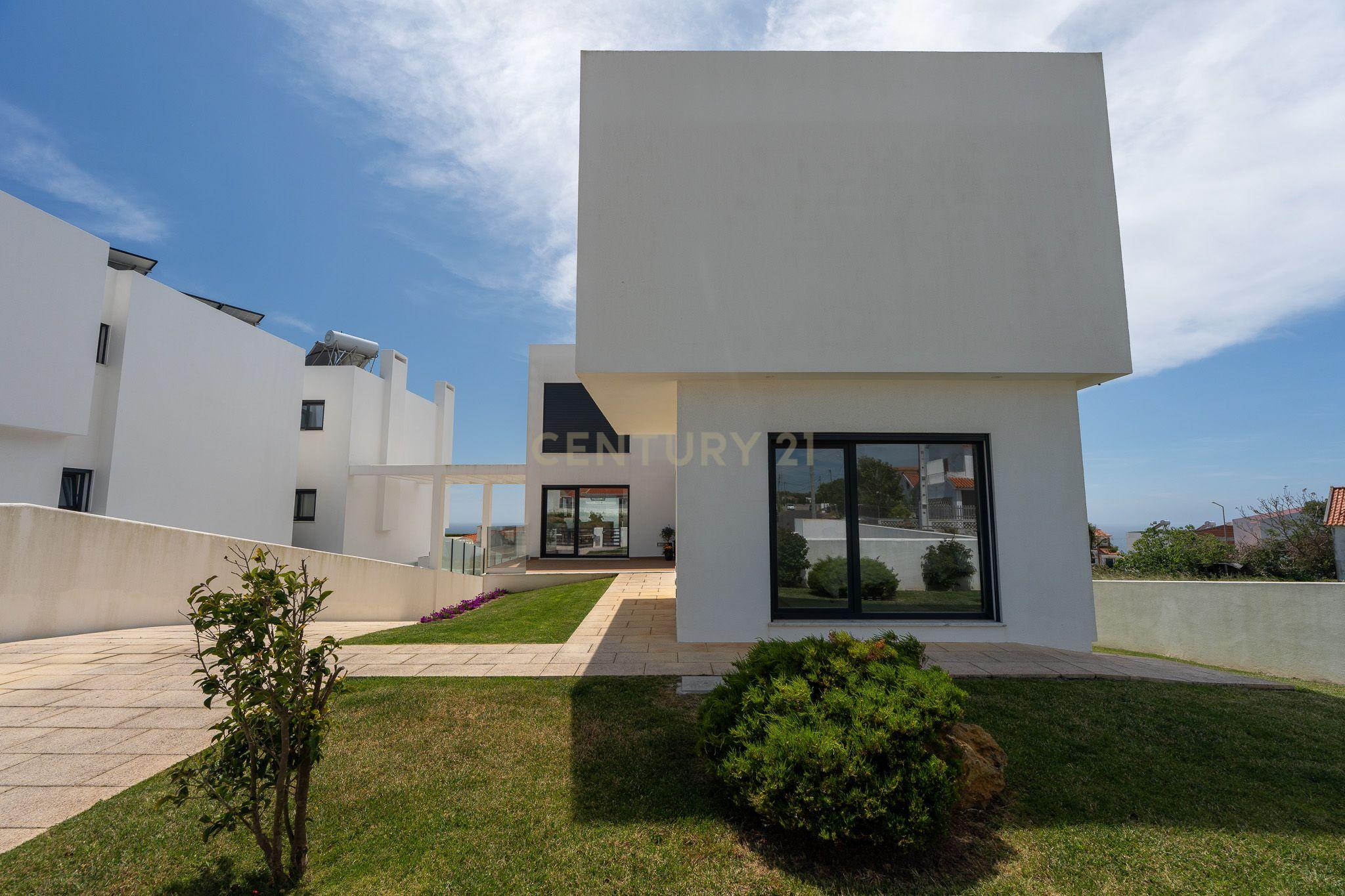 Oportunidade Única em Ribamar – Vista Mar, Qualidade e Localização de Excelência - Image 6