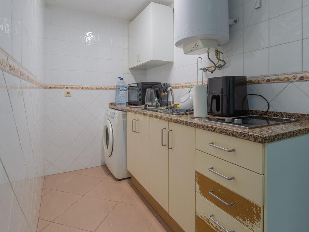 Apartamento Remodelado em Corroios, Seixal T3 + 3, garagem e Terraço - Image 43