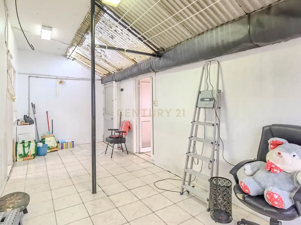 Casa T3 em Gondomar com Vista e Grande Potencial de Recuperação - Image 16
