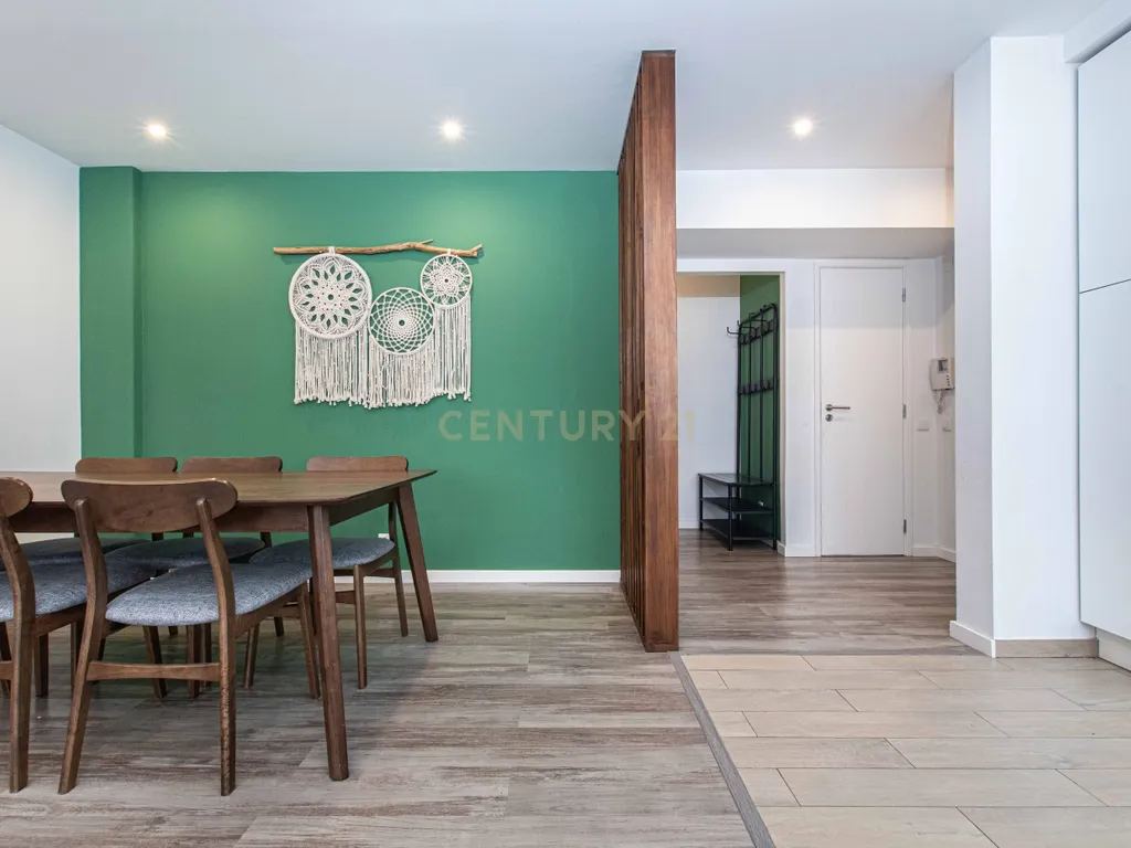 T2 em Alfragide | 102 m² | Arrecadação - Image 6