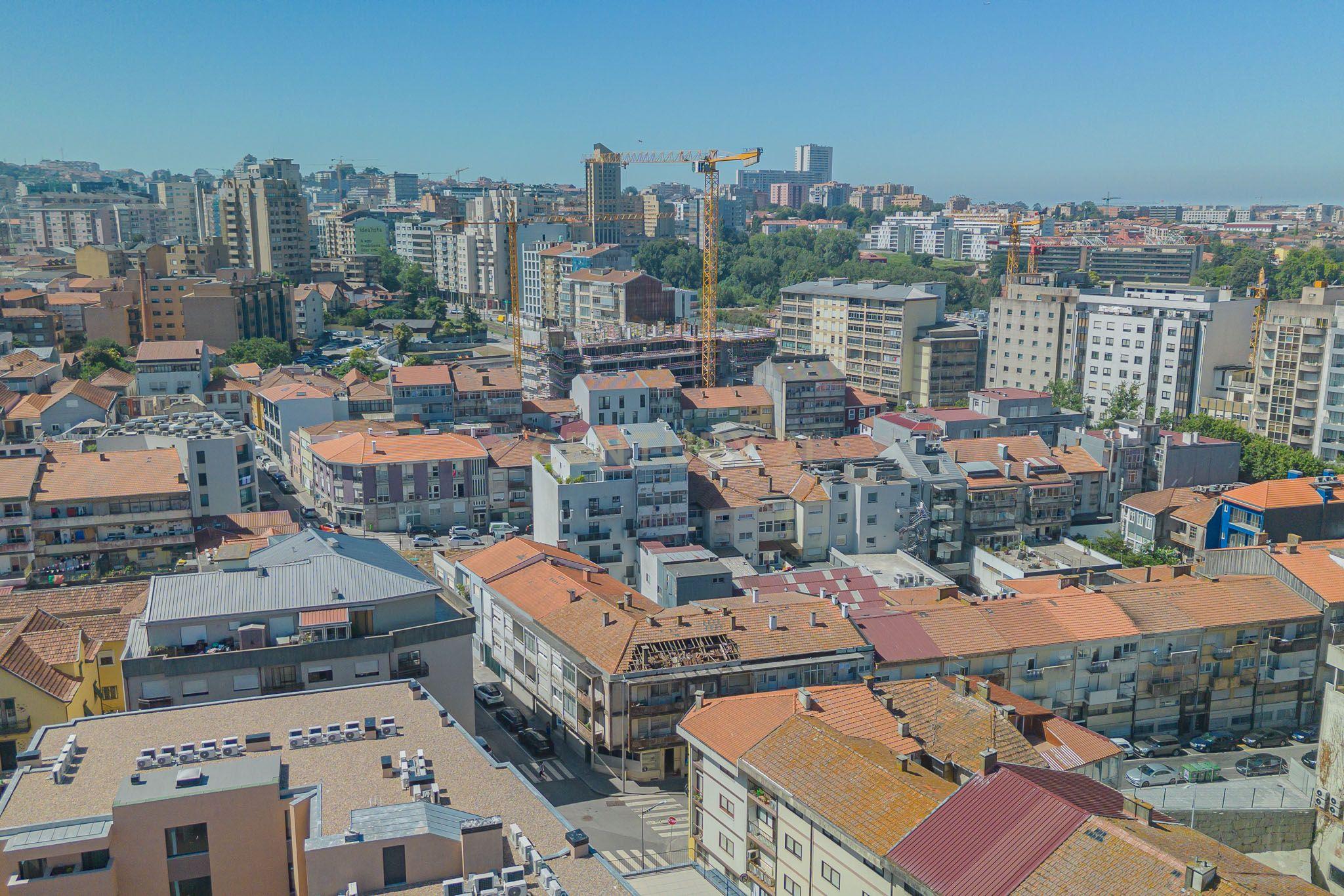 Fotografia 12 de PRÉDIO EM PROPRIEDADE TOTAL Junto ao Jardim do Morro | Vila Nova de Gaia