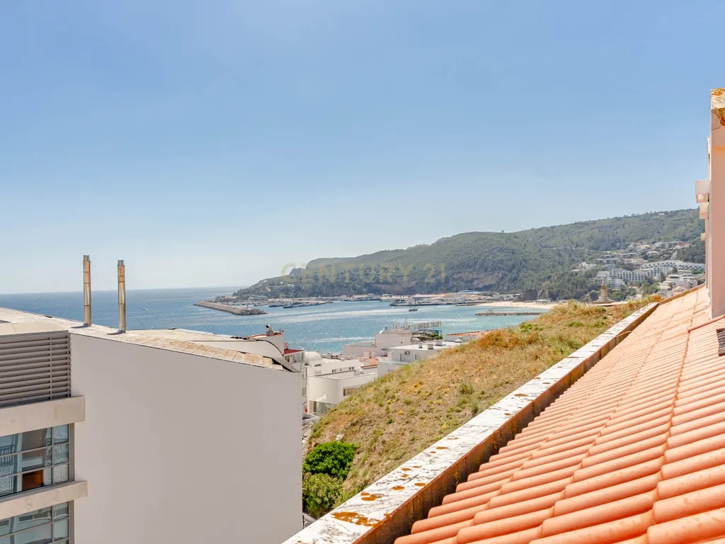 Magnífico T3 Duplex junto a praia de Sesimbra - Image 8