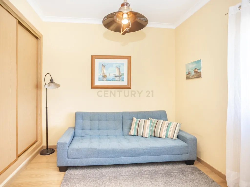 Moradia T4 em Setúbal | Conforto, Espaço e Privacidade - Image 43