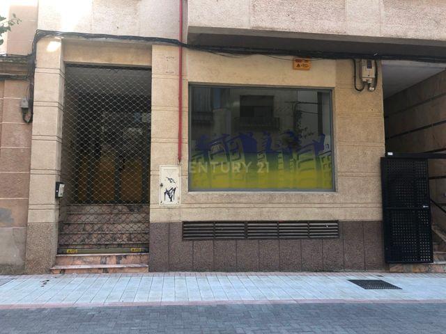 💎 Loja à Venda junto ao Parque de Cánovas | Espaço Versátil no Coração de Cáceres - Image 5