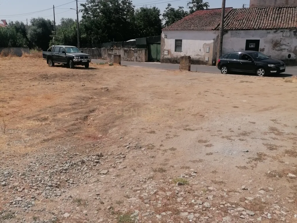 Vila Nova da Baronia , Alvito, cinco Lotes urbanos que poderá transformar com novo projeto, por exemplo- fazer de 2 lotes um só lote - Image 16