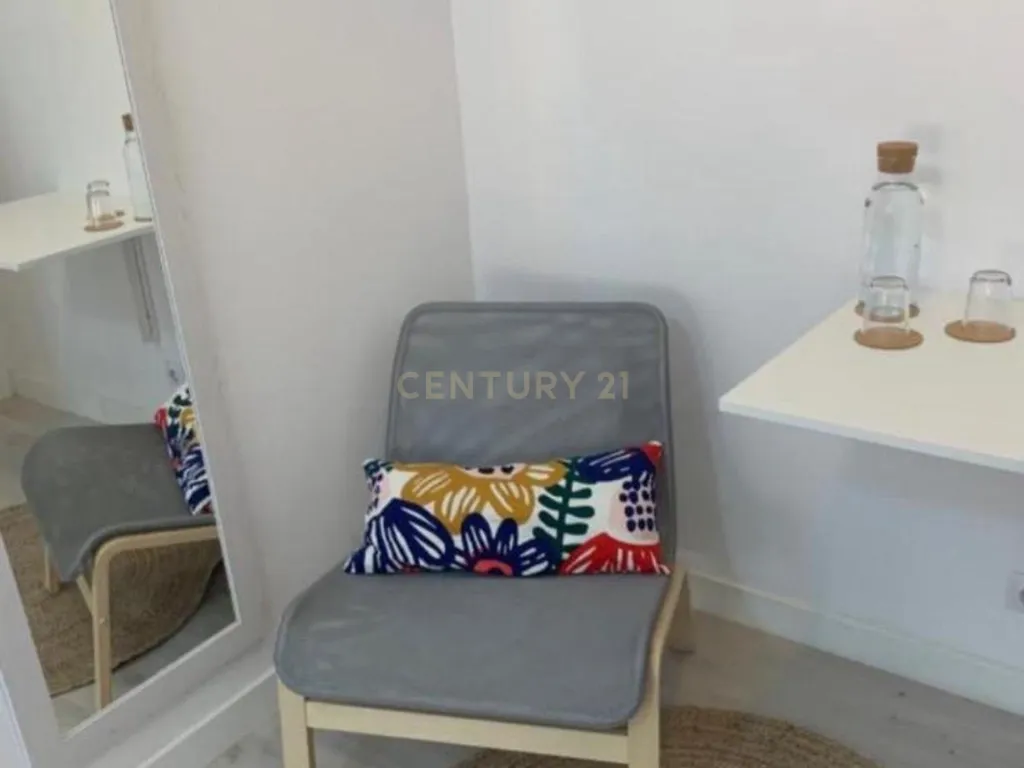 Apartamento T3 + 1 com Licença de Alojamento Local – Estrela / Campo de Ourique, Lisboa - Image 24