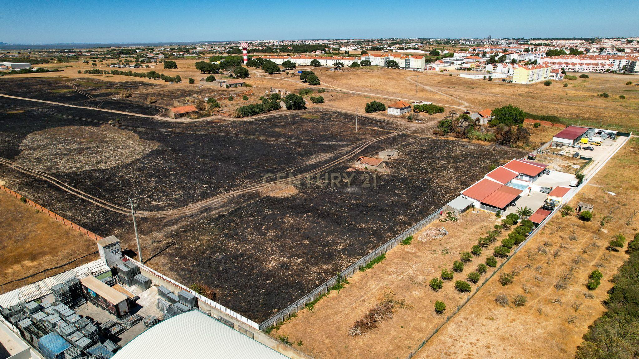 Fotografia 11 de 💥 Terreno Rústico com 10.105 m² em Zona Industrial – Montijo - Excelente Investimento! 💥