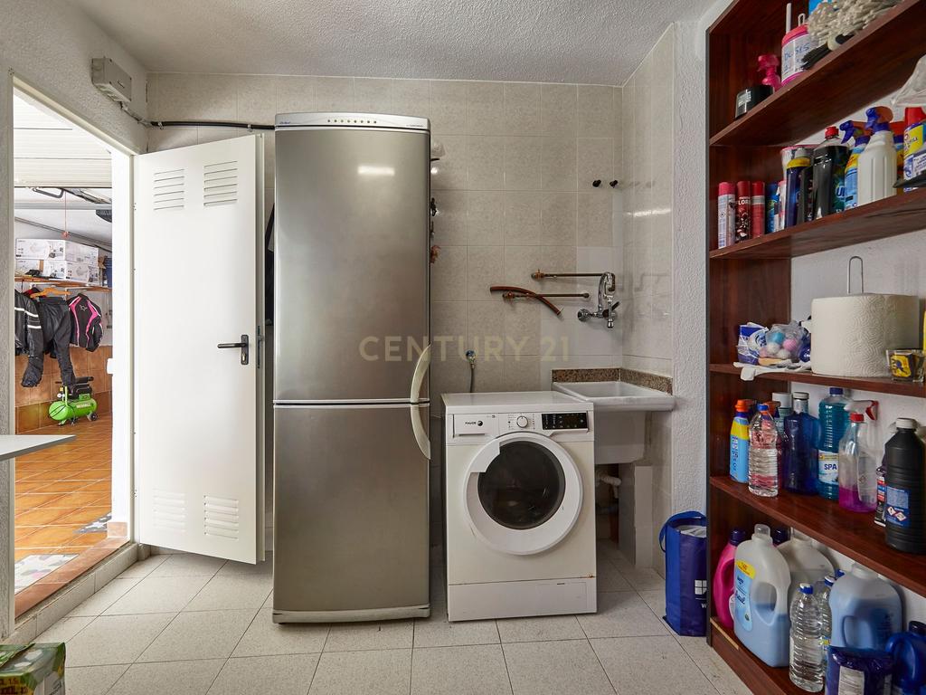 Apartamento T3 em Localização Privilegiada em Lisboa - Image 29