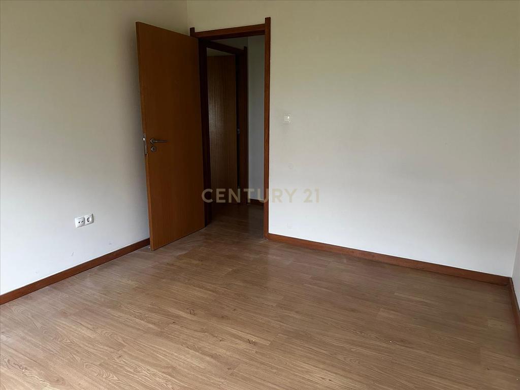 undefined - Image 6
