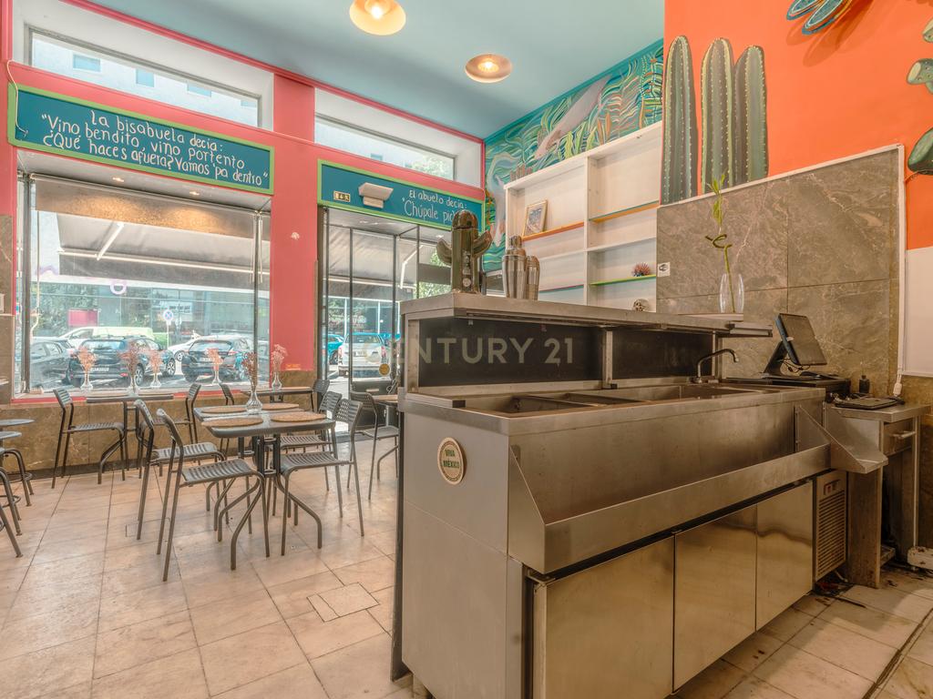 OPORTUNIDADE! ESPAÇO DE RESTAURAÇÃO MUITO BEM DECORADO E TOTALMENTE EQUIPADO EM LOCALIZAÇÃO CENTRAL DE LISBOA, GRANDE POTENCIAL PARA O SEU NEGÓCIO! - Image 6