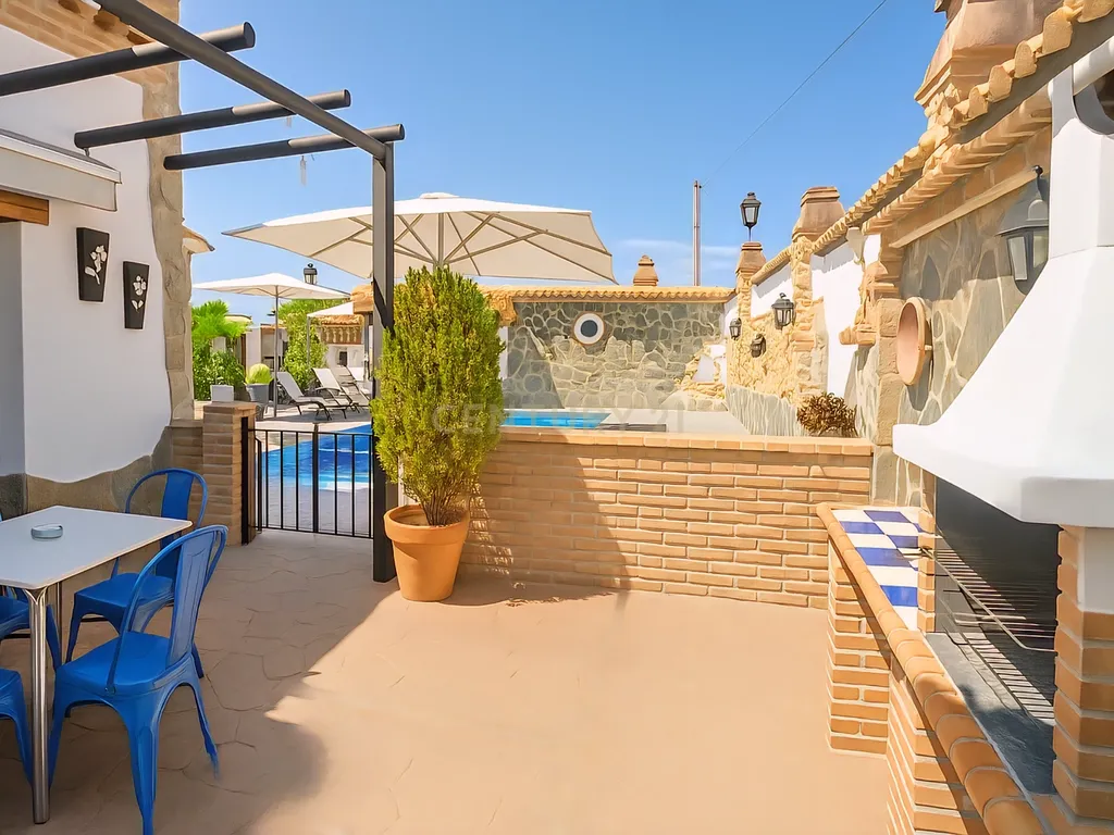 Exclusiva Propriedade Boutique com 3 Apartamentos Independentes, Piscina e Jardim Privado perto de Ronda – Elevada Rentabilidade Turística - Image 19