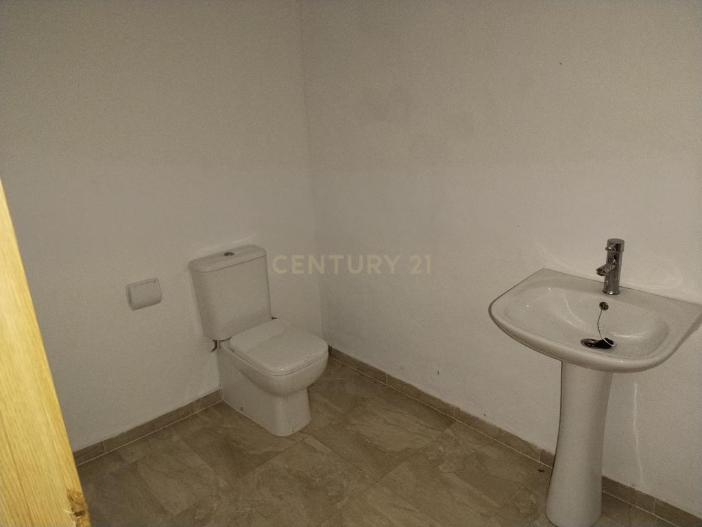 Espaço comercial à venda – Calle Romeu Corbera Nº 11, Valência - Image 8