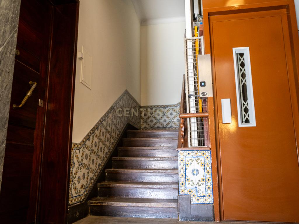 Apartamento T4 à venda na Rua de Santana à Lapa, Nº 24 - Image 4
