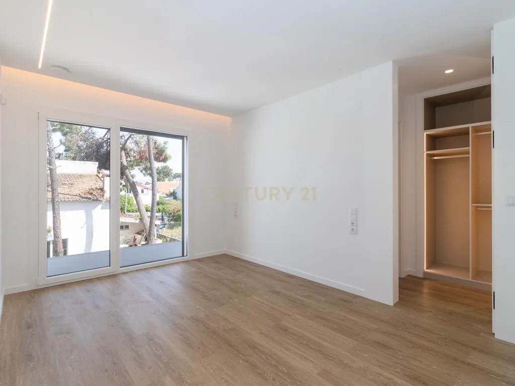 A Sua Nova Casa Está Pronta para Habitar! 🌊🏡 Moradia Nova T3 Aroeira À Beira da Praia da Fonte da Telha, na Prestigiada Aroeira - Image 37