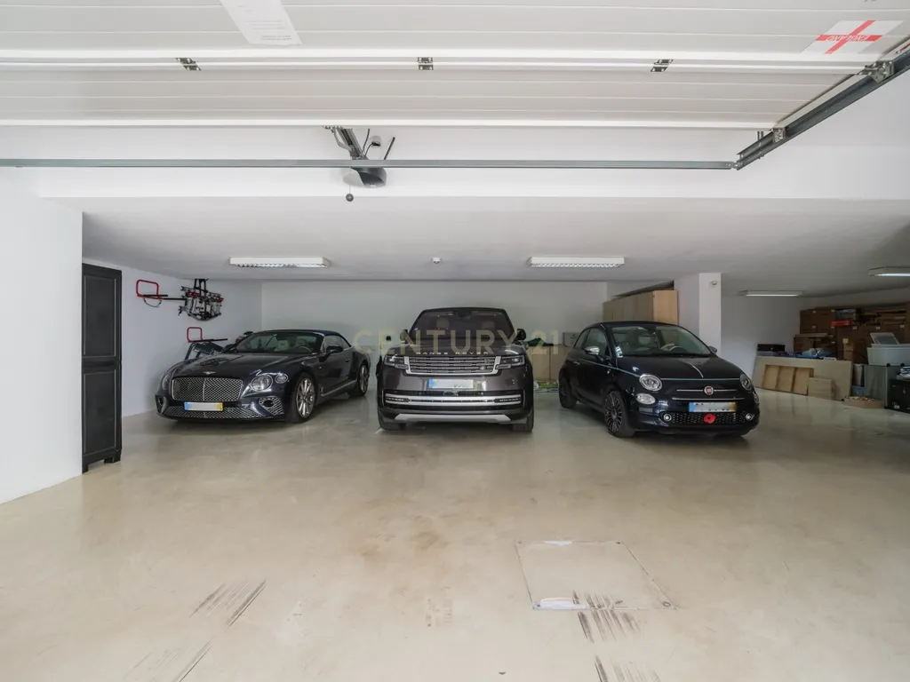 Moradia de luxo contemporânea com 6 suítes na Quinta da Marinha, Cascais - Image 38