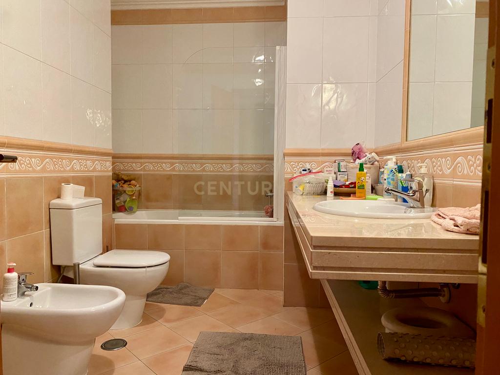 Exclusivo T3 de 180 m² com Vista Rio no prestigiado Condomínio Solar das Marinhas | Póvoa de Santa Iria - Image 8