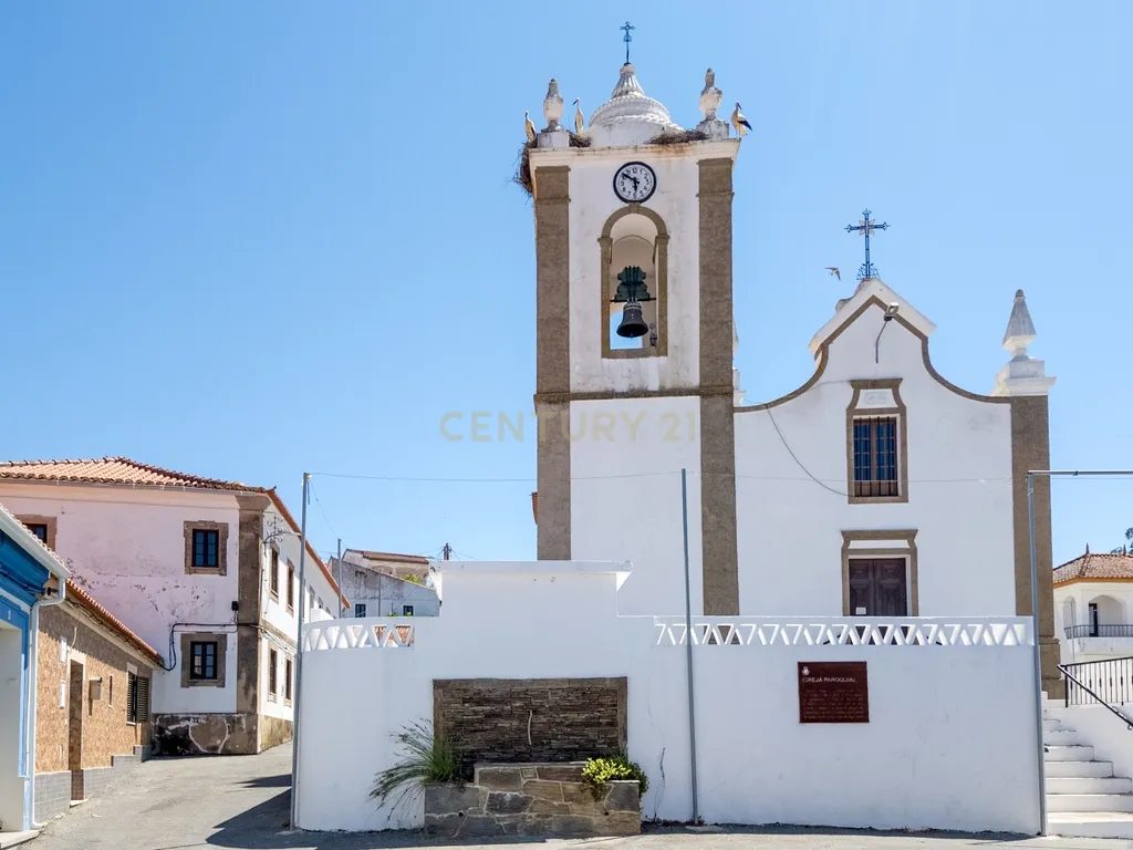 Moradia com 3 Quartos, Quintal e Garagem em Santana da Serra - Image 21