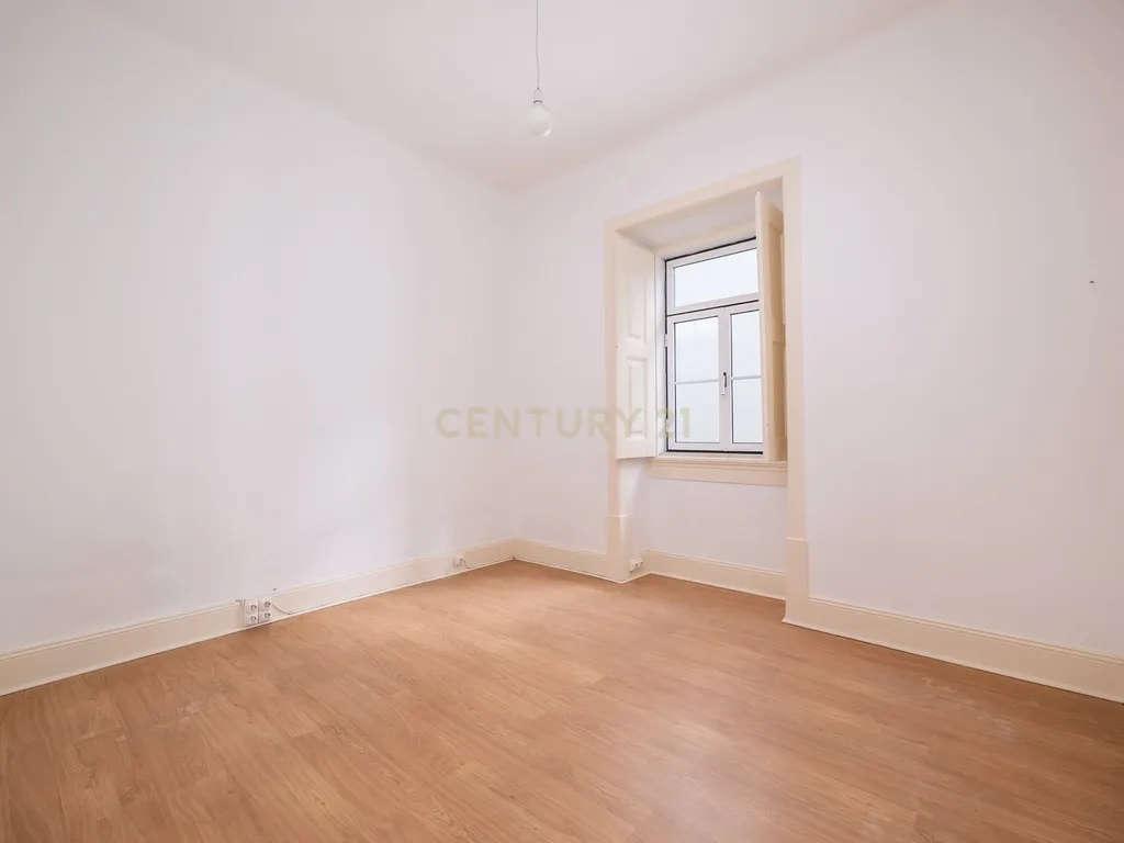 Apartamento T3+1 com varanda | Rua Guerra Junqueiro, Coimbra - Image 15