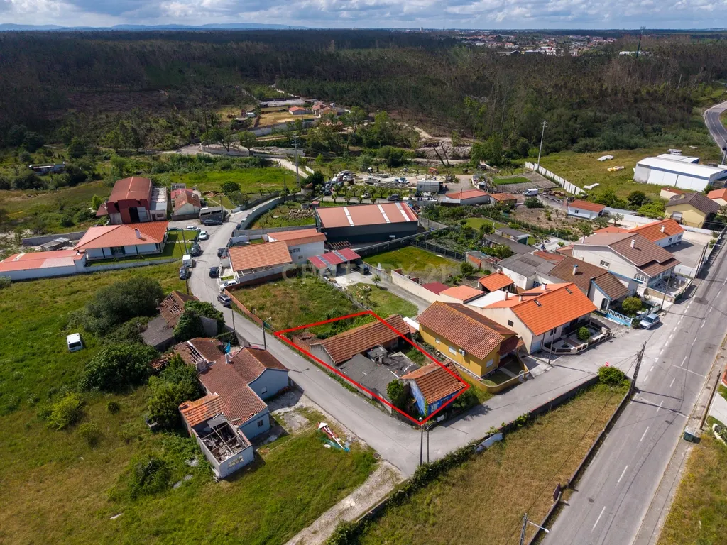 Moradia para Recuperação Total – Escoura (Marinha Grande) - Image 16