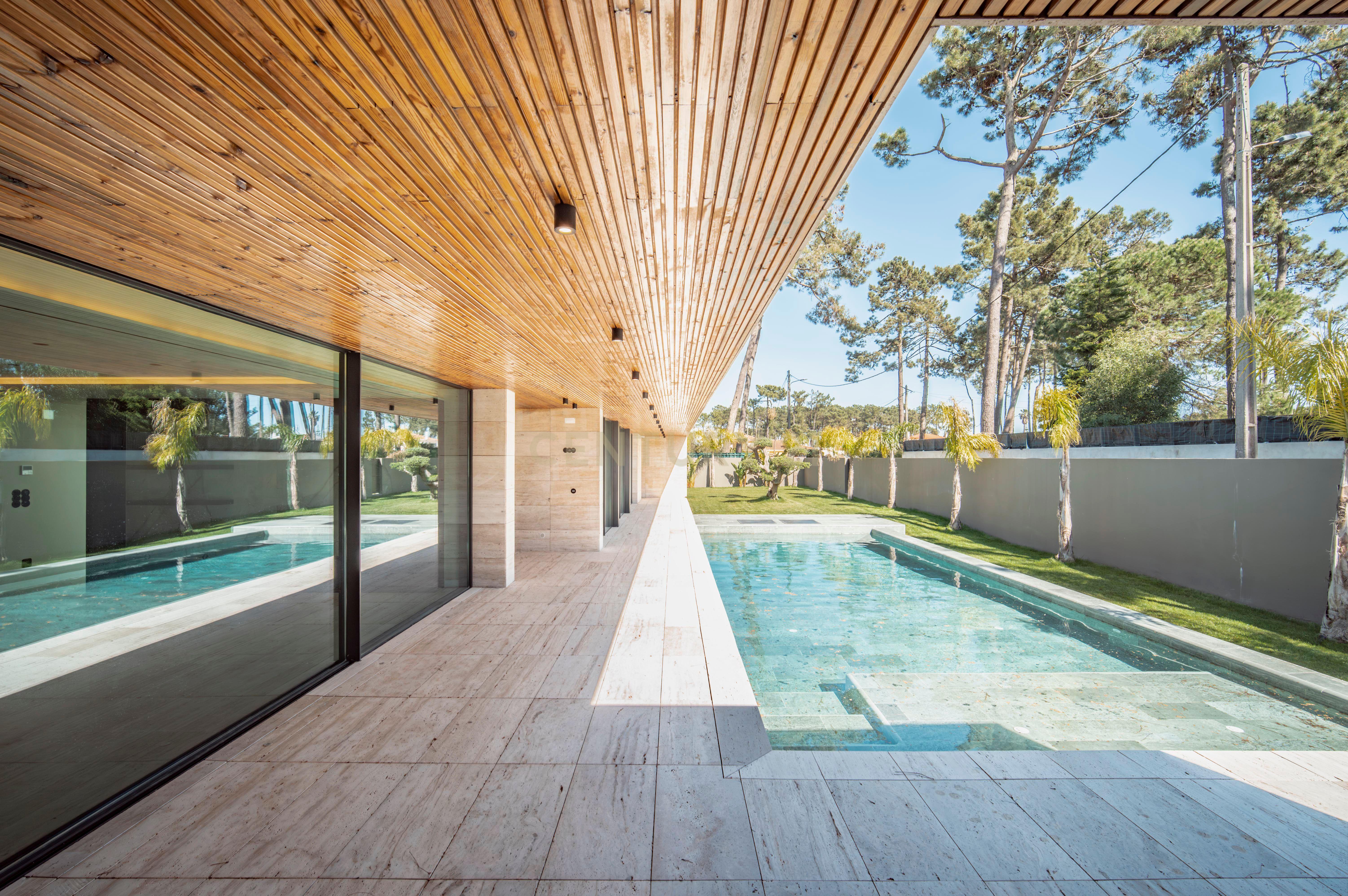 Fotografia 3 de Moradia T4 na Verdizela — Design, Luz e Piscina num Terreno de 1.032 m²