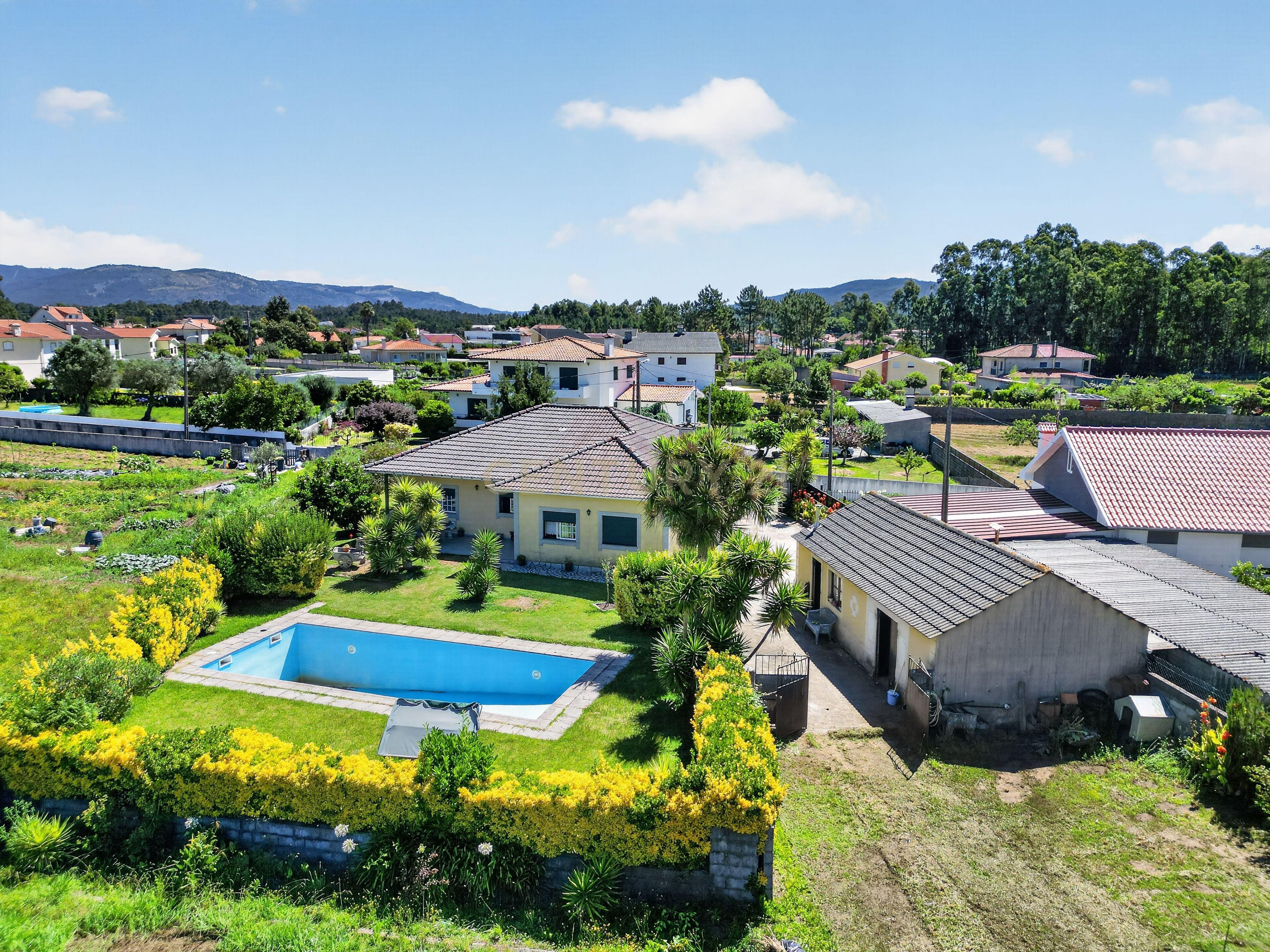Fotografia 8 de Casa T3 em Alvarães, Viana do Castelo - Oportunidade Única