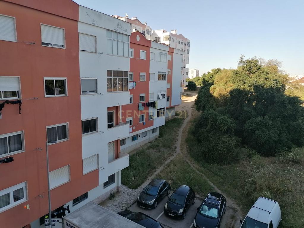 Apartamento T2 em Seixal com Elevador e Proximidade a Serviços - Image 21