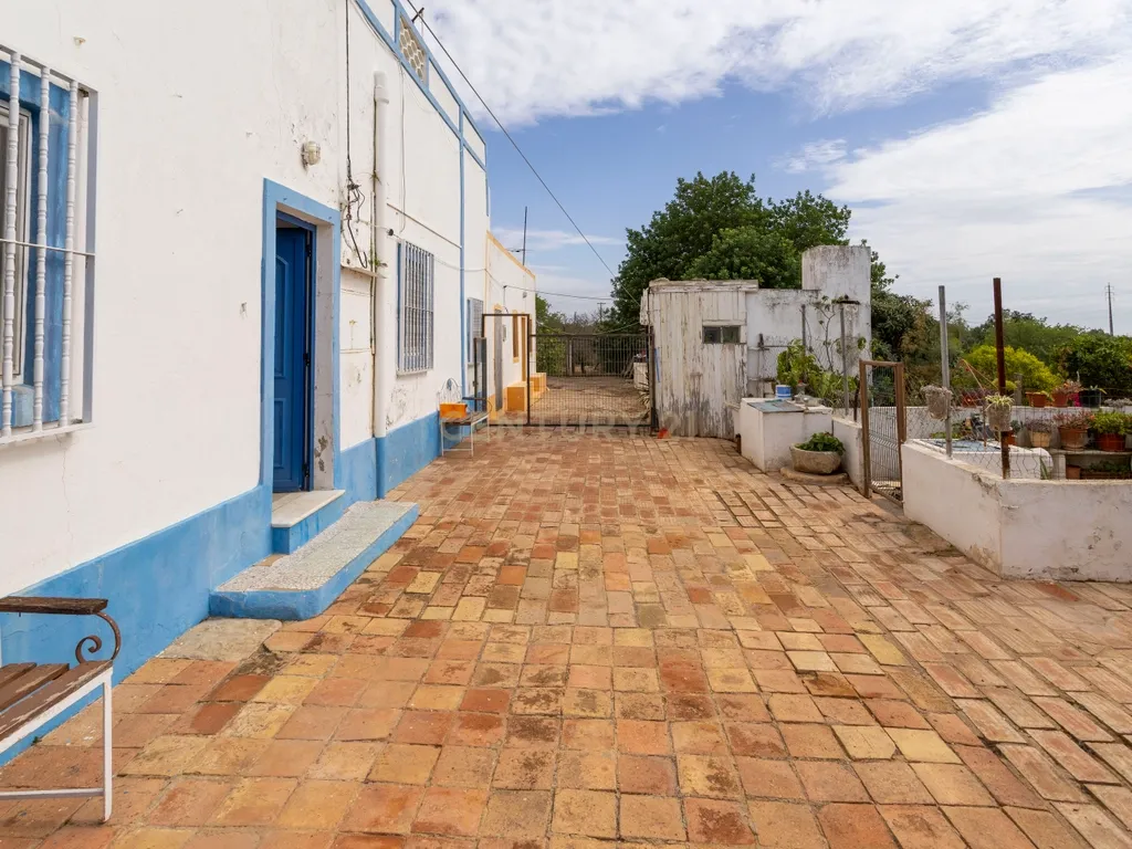Oportunidade Única no Algarve – Propriedade de 33.840m² com duas moradias centenárias para remodelação - Image 9