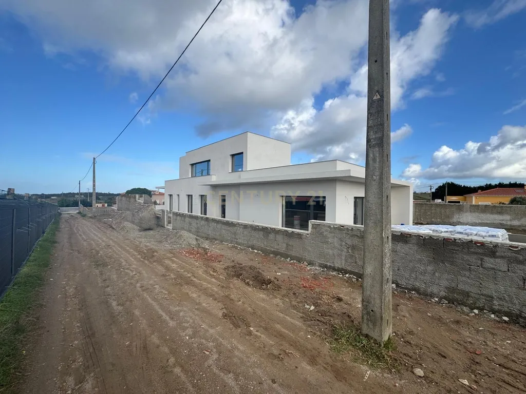 Moradia Nova com Piscina - Vista Mar - Image 51