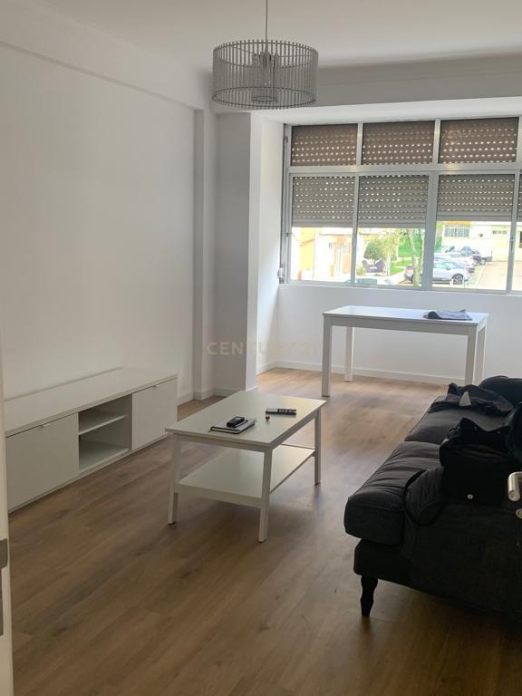 Apartamento para Investimento Metro de Alfornelos - Image 11