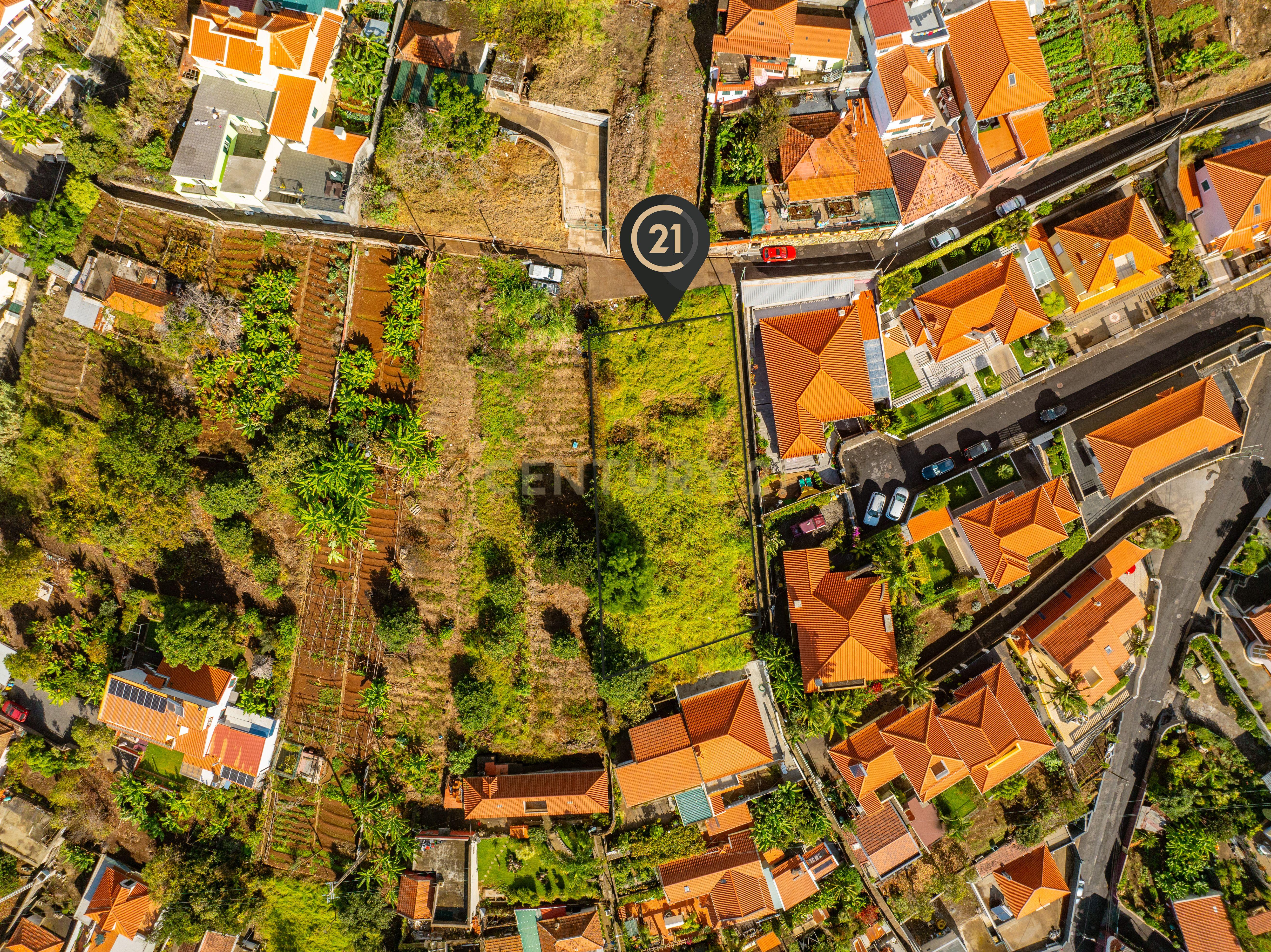Terreno Urbano para Construção - São Roque, Funchal. - Image 10