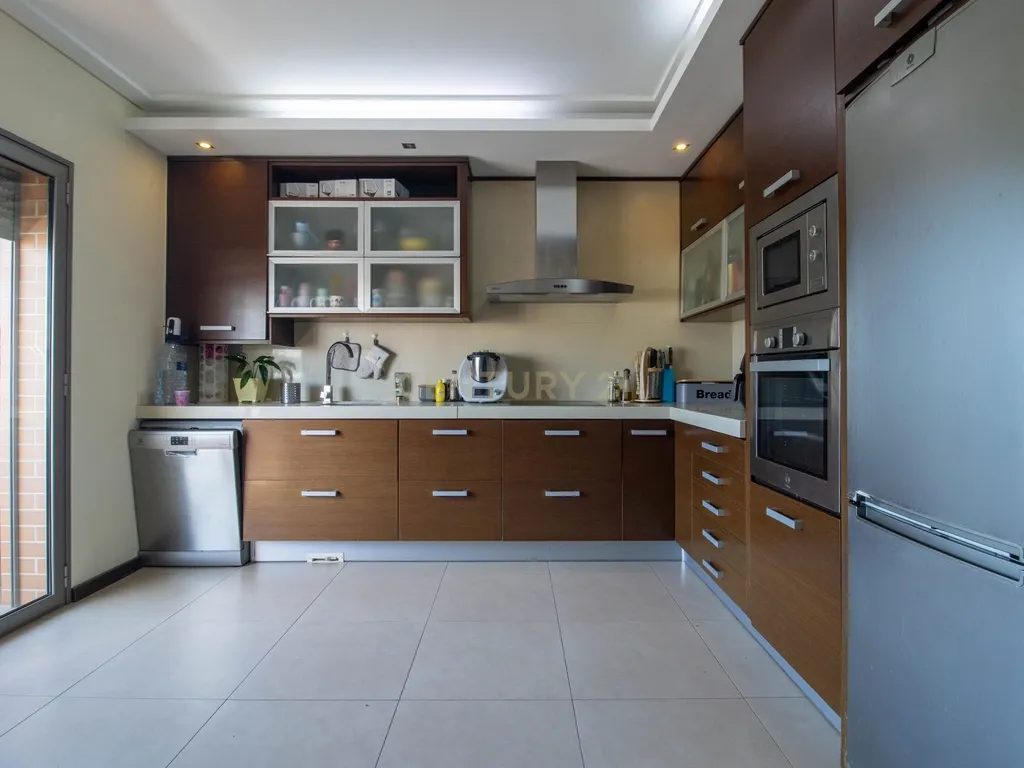 T3 com Terraço de 63 m² e Garagem de 70 m² | Comeira, Marinha Grande - Image 10
