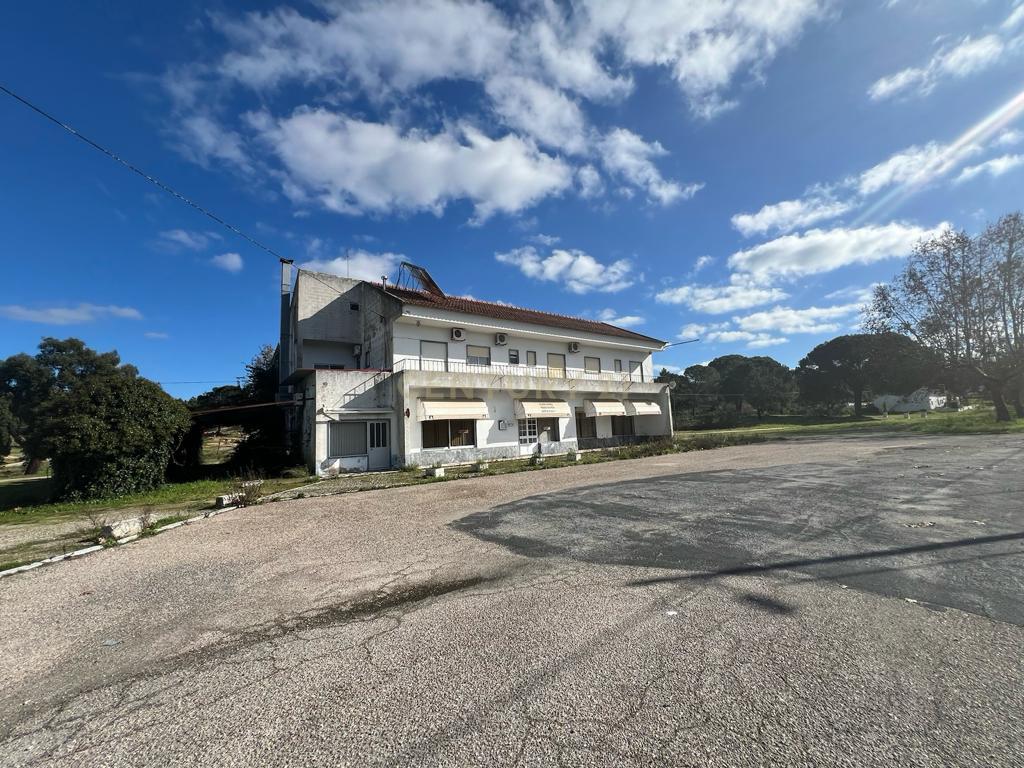 Arrendamento - Encantadora Herdade em Évora, Montemor-o-Novo — Lavre  - Image 1