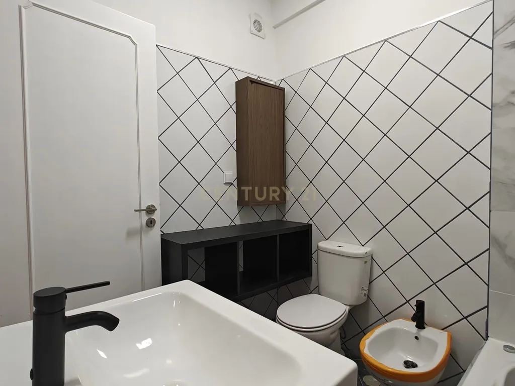 Apartamento Moderno T3 em Carnaxide / Oeiras com Ar Condicionado e Elevador - Image 9