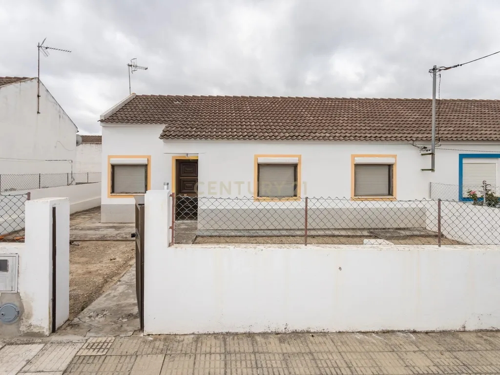 Moradia T3 com Sótão, Quintal e Excelente Potencial – Bairro Montevil, Alcácer do Sal - Image 30
