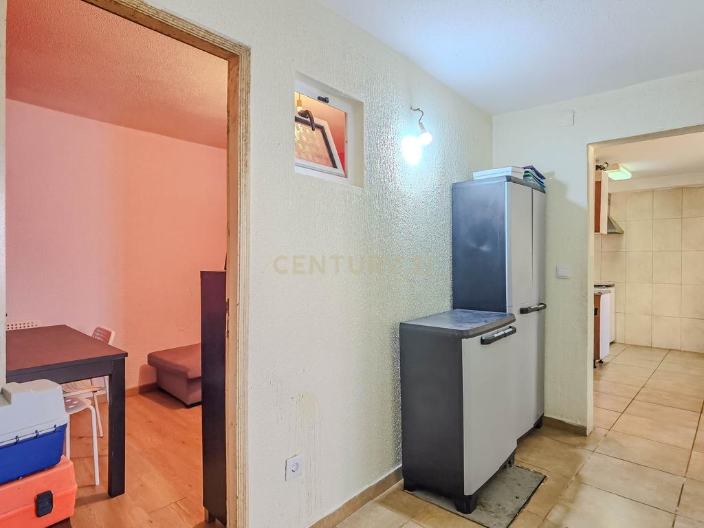 Moradia T2 com 70 m² localizada em Foz Côa, no Largo do Rossio, em pleno Alto Douro Vinhateiro. - Image 14