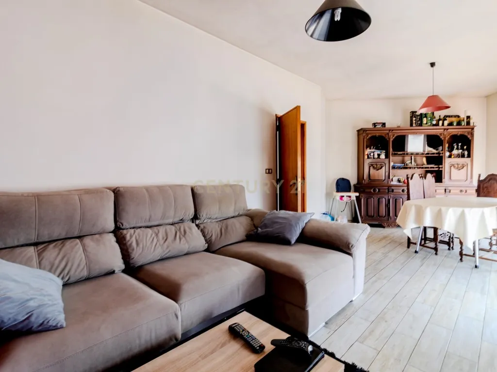 Moradia T3 + T1 + Espaço Comercial – Oportunidade Única no Centro da Vieira de Leiria - Image 6