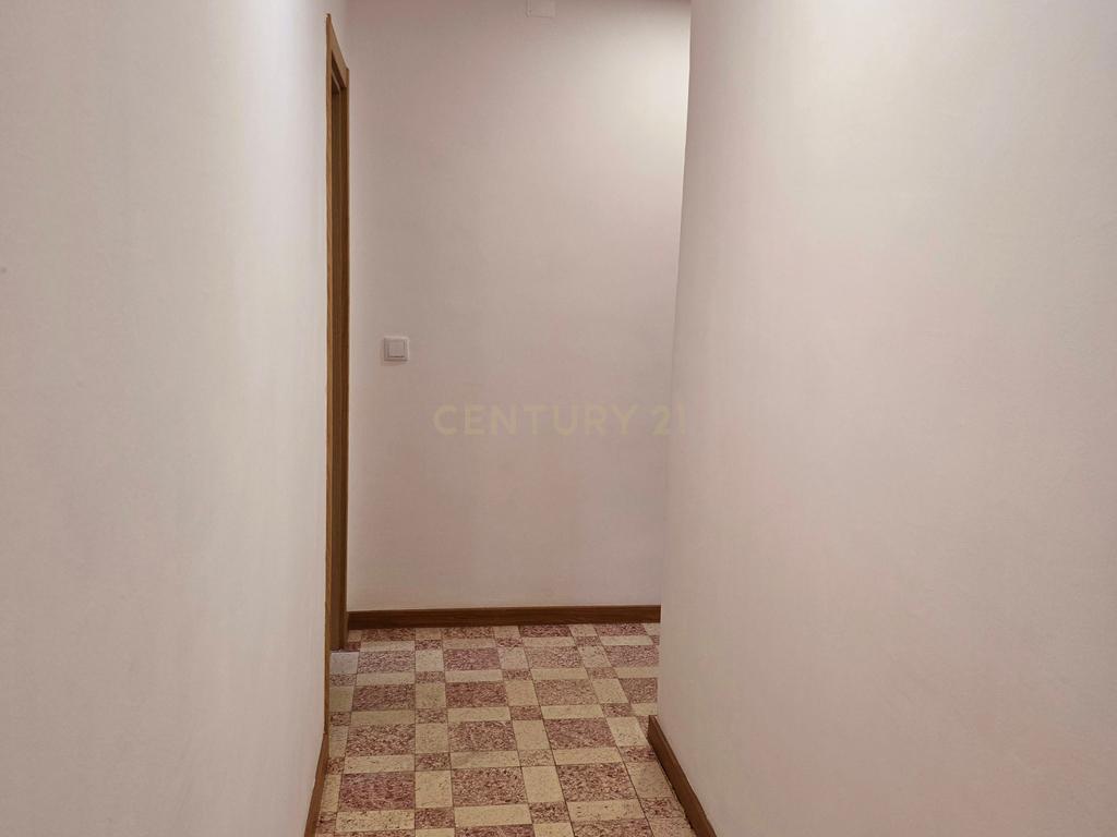 Moradia T6 Duplex no Centro Histórico de Évora – Ideal para Alojamento Local ou Arrendamento Estudantil - Image 18
