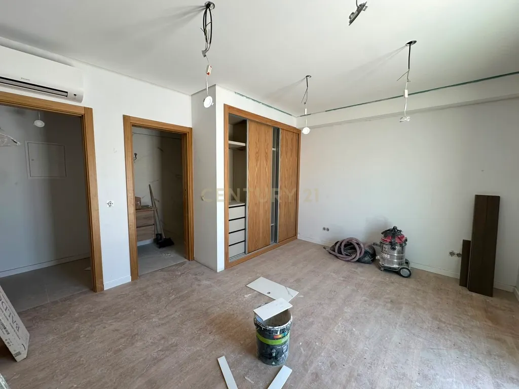 T2 NOVO EM OLHÃO | LOGRADOURO PRIVADO | CEDÊNCIA DE POSIÇÃO - Image 4