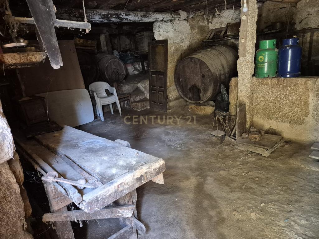 Casa para Recuperação em Ferreiros, Vila Real - Image 25