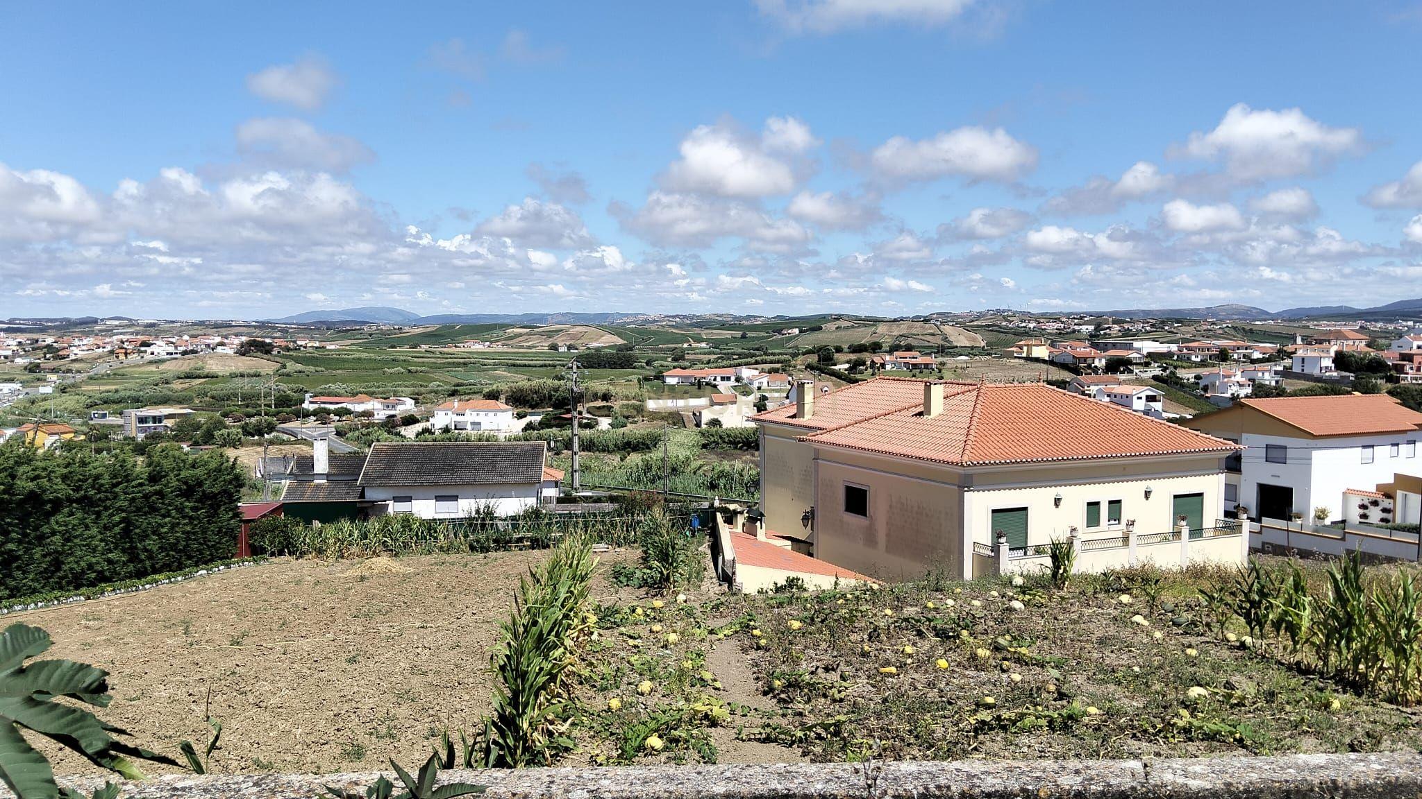 Fotografia 3 de Terreno Urbano para Construção com 190 m² e Projeto Aprovado para Moradia T2 Térrea – São Pedro da Cadeira