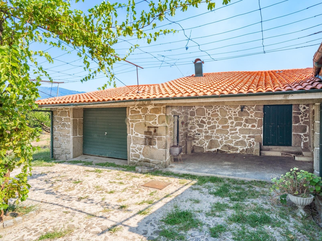 Casa Senhorial com 975 m2 em Amares, Braga - Image 7