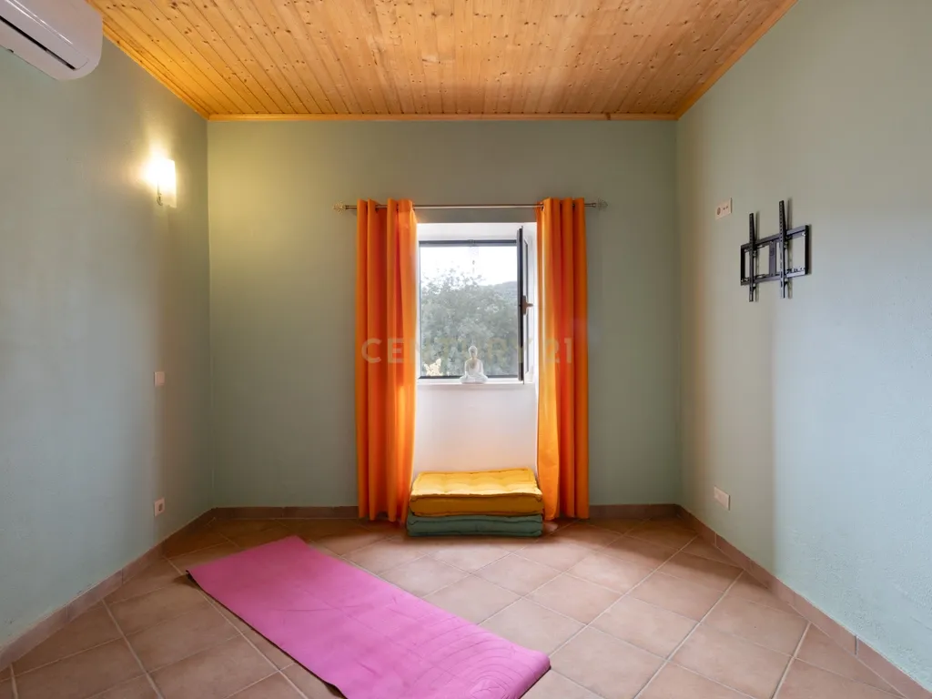 Quinta encantadora com potencial de expansão perto de Albufeira - Image 8