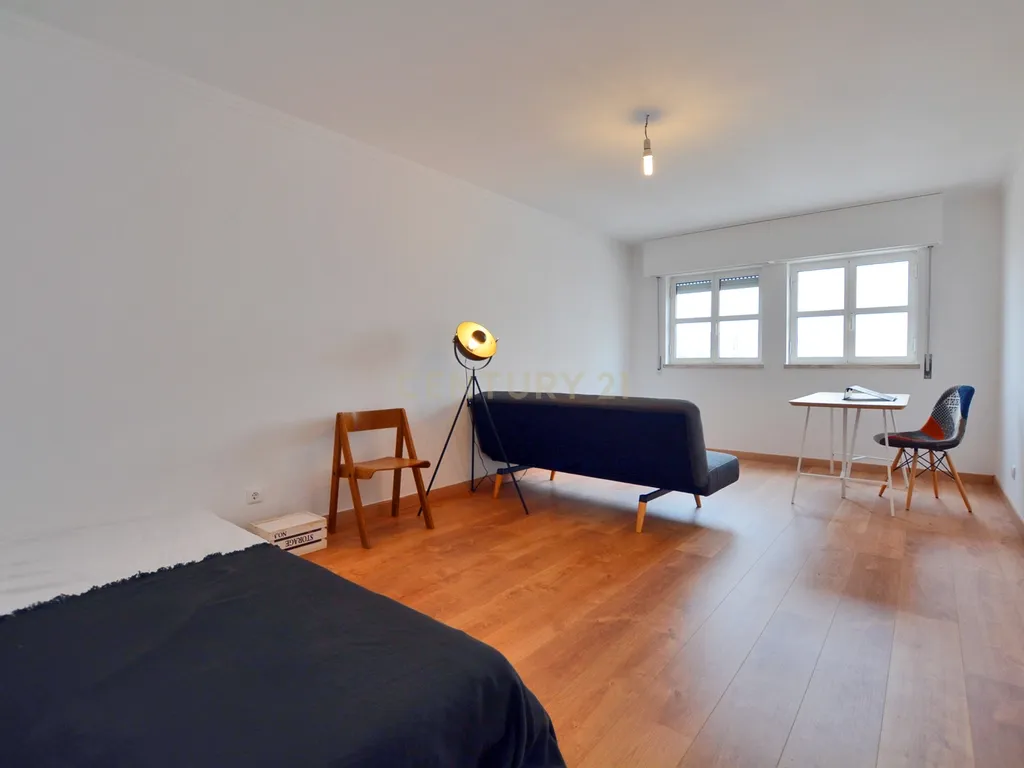 Apartamento no Condominio Gaivotas do Tejo - Image 3