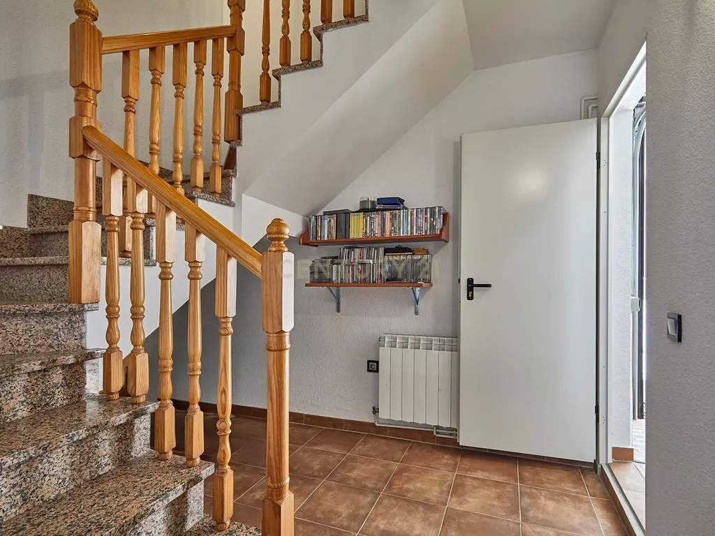Apartamento T3 em Localização Privilegiada em Lisboa - Image 28