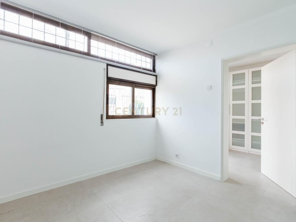 Moradia T1+1 nos Olivais Sul  - Image 13