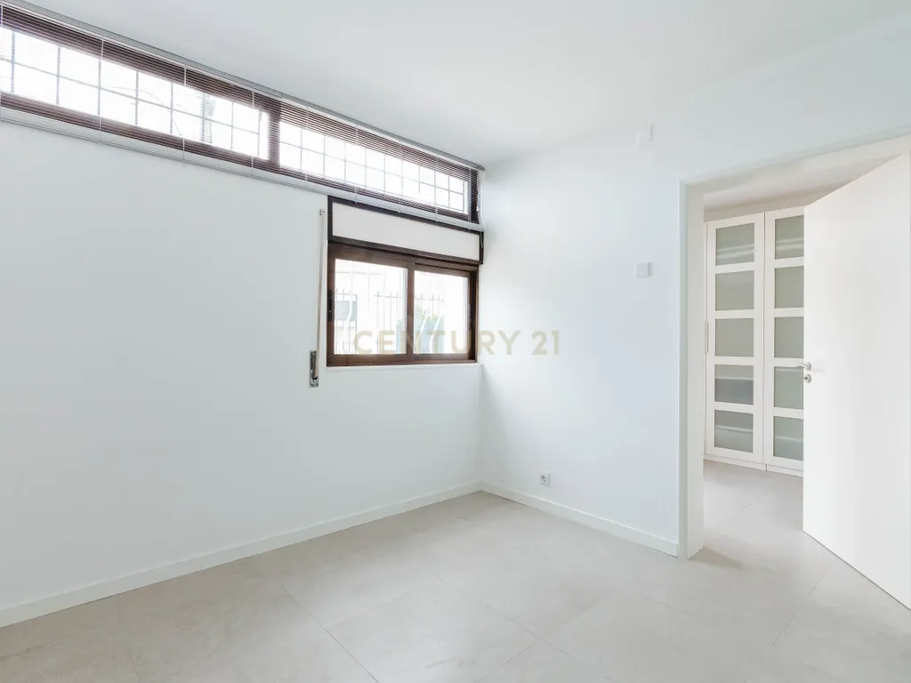 Moradia T1+1 nos Olivais Sul - Image 13